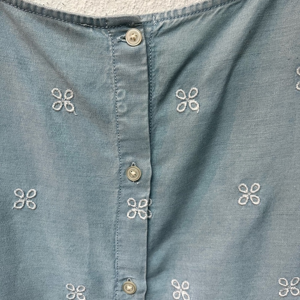 LOFT Light Blue Embroidered Blouse. Small - Picture 6 of 6